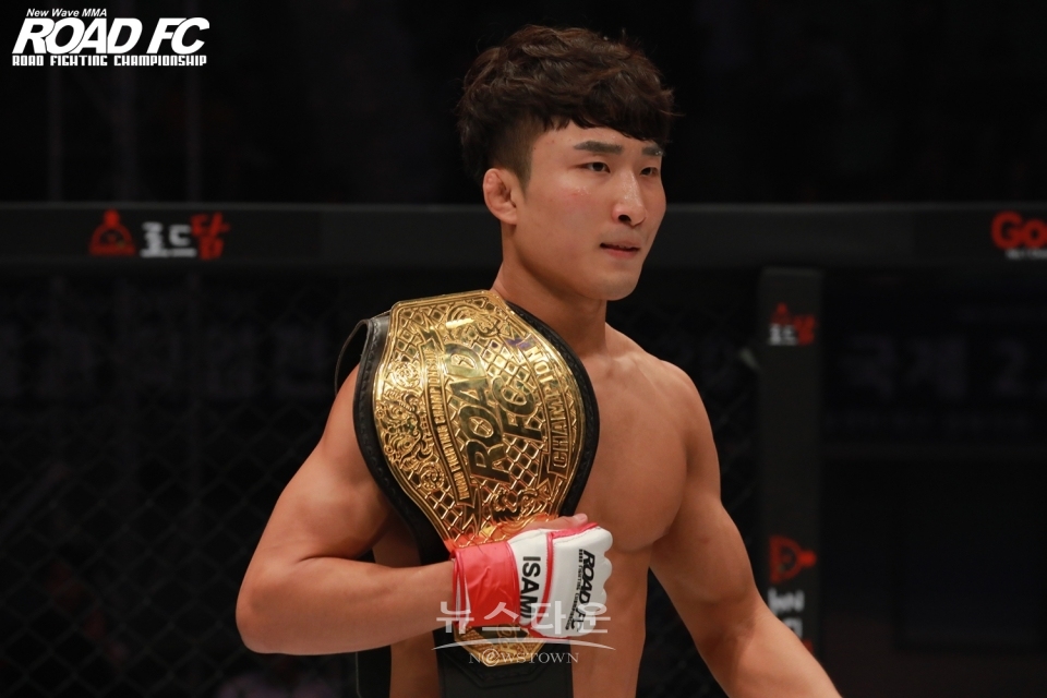 ‘ROAD FC 페더급 챔피언’ 이정영의 자신감 “국내에 상대 없으니 해외 선수와...” / 고득용기자 ⓒ뉴스타운