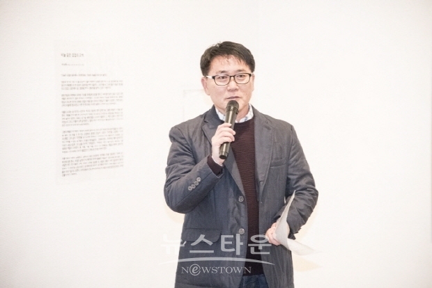 원춘호 사진전 '천년 와(瓦)' 오프닝 행사(김한정 기자)
