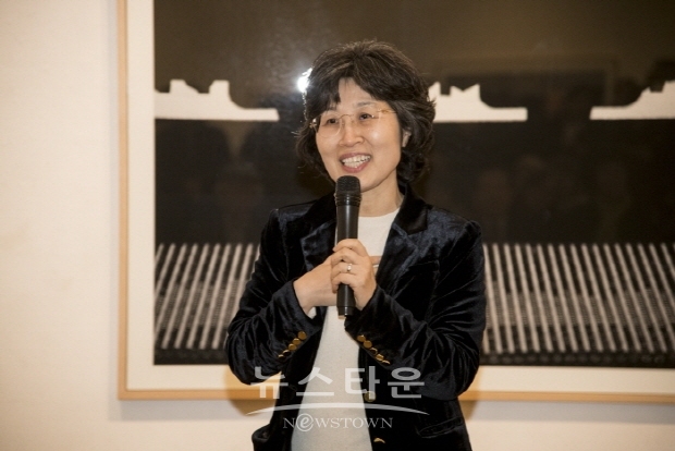 원춘호 사진전 '천년 와(瓦)' 오프닝 행사(김한정 기자)