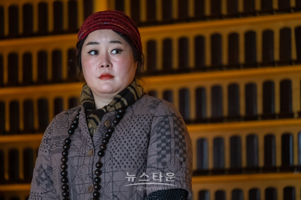 배우 윤사봉, 비범한 무당 ‘미동댁’으로 tvN 새 토일드라마 합류 / 고득용기자 ⓒ뉴스타운