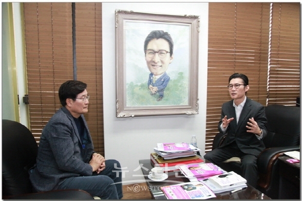 한국미술협회 이범헌 이사장 & 국회 문화체육관광위원회 간사 더불어민주당 신동근 국회의원 정책 협의(김한정 기자)
