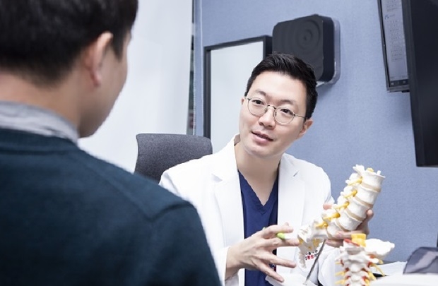 (사진: 등촌역정형외과 서울목동통증의학과의원)