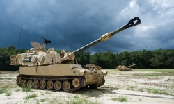 미 육군의 M109 '팔라딘' 자주포.