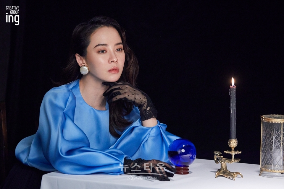 배우 송지효, 분위기-비주얼-매력 폭발한 화보 비하인드! ‘시선강탈’ / 고득용기자 ⓒ뉴스타운