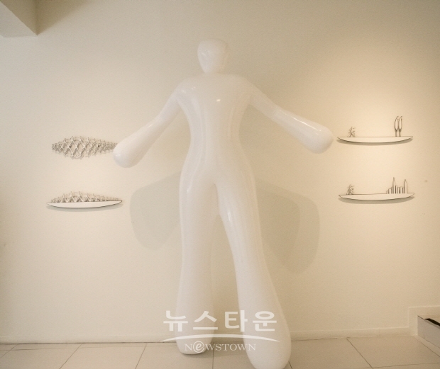 박발륜 개인전 ‘Flat Perspective’(김한정 기자)