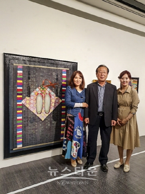 김규리 초대展 ‘오방색의 꿈’(김한정 기자)