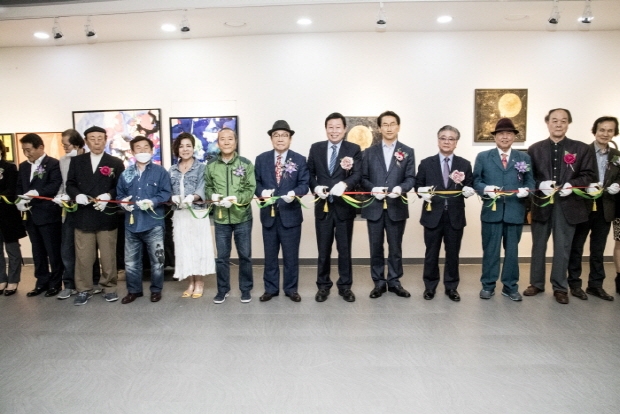 인사아트프라자 1층 갤러리 개관기념 초대전(김한정 기자)