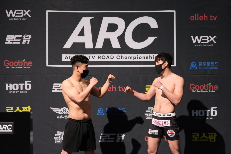 8경기 -70kg 라이트급 이성수 VS 박승모 / 고득용기자 ⓒ뉴스타운