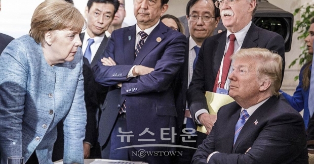 독일의 여론조사는 특히 30세 이하의 젊은이들 사이에서 친미적 태도에서 벗어나, 중국에 대해 좀 더 많은 호감이 가는 방향으로 큰 변화를 보이고 있다. 지난 5월에 실시한 여론조사에 따르면, 73%의 독일인들이 코로나바이러스 사태로 인해 미국에 대한 시각이 악화되었다고 한다. (사진 : NBC TV캡처)
