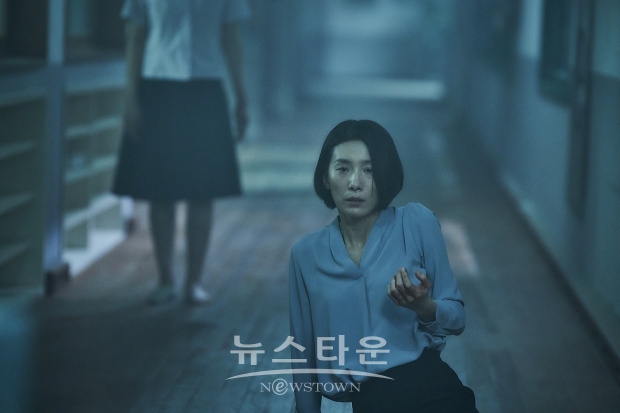 제24회 BIFAN 개막작 '여고괴담 리부트 : 母校모교' 한 장면 / 고득용기자 ⓒ뉴스타운