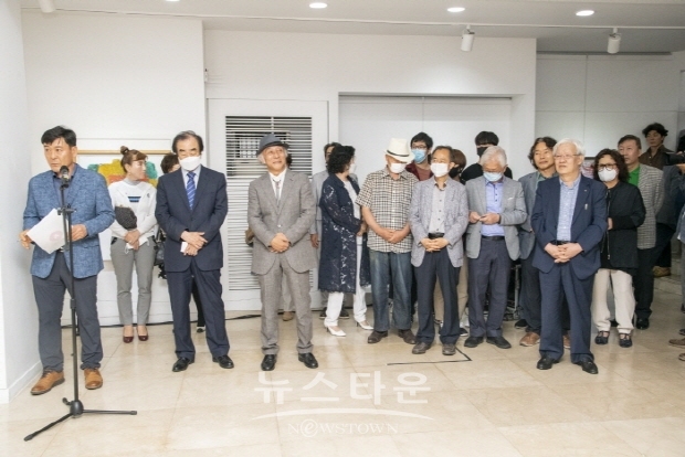 석천 허필호 작가 ‘부적의 조형화, 도예, 회화의 세계, 남도 추사의 맥’전(김한정 기자)