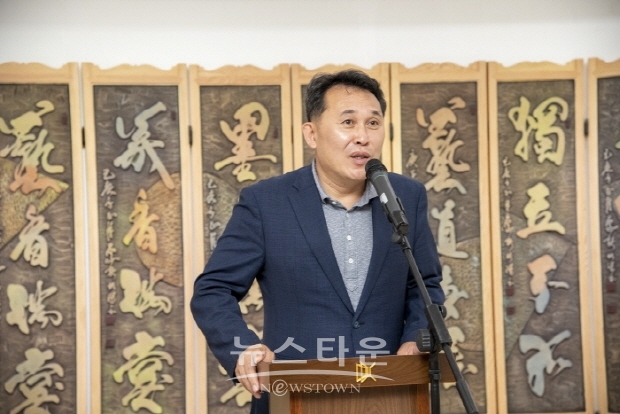 석천 허필호 작가 ‘부적의 조형화, 도예, 회화의 세계, 남도 추사의 맥’전(김한정 기자)