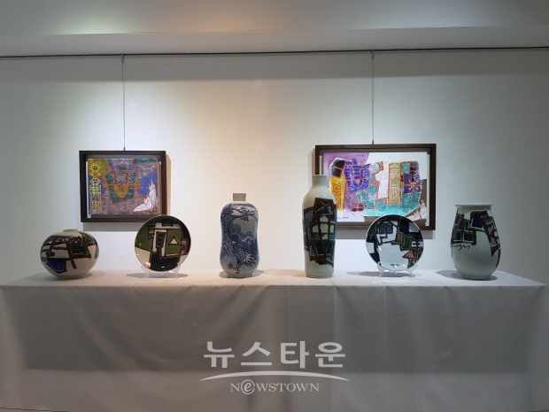 석천 허필호 작가 ‘부적의 조형화, 도예, 회화의 세계, 남도 추사의 맥’전(김한정 기자)