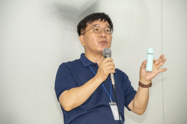 중소기업인 코로나 19 극복을 위한 ‘세계무역교류센터’ 개막식(김한정 기자)