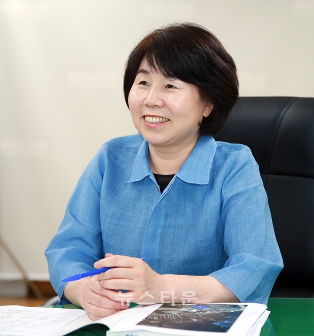 아산시의회 제8대 김영애 의장(전반기)