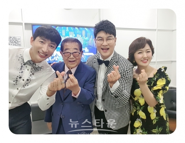 '김동찬-송해-박구윤' KBS 전국노래자랑 촬영장 셀카 공개