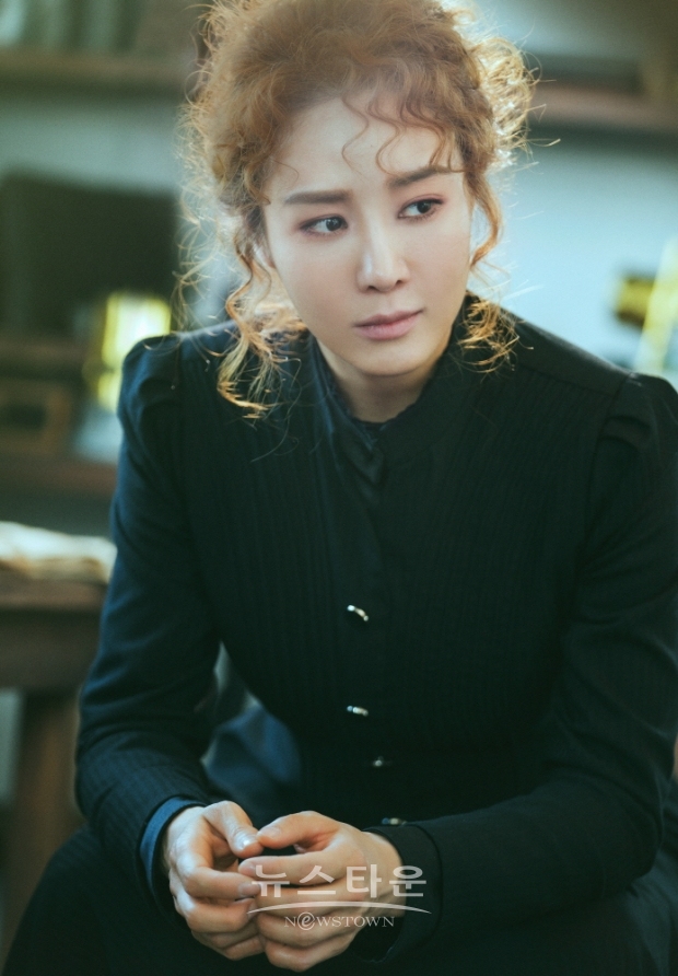 뮤지컬 마리 퀴리 메인포스터_마리 스클로도프스카 퀴리 역_옥주현_제공 라이브(주) / 고득용기자 dukyong15@naver.com