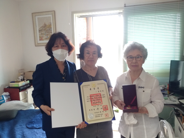 ‘광복절 계기 독립유공자 포상’ 전수