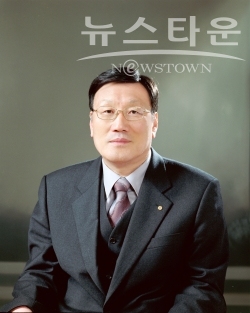 조금세 (전)부산교총회장 (현)학교바로 세우기 전국연합회장
