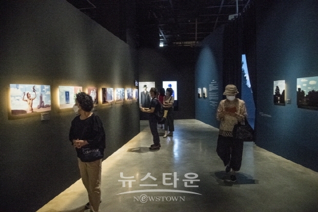 르네 마그리트전 13일 폐막(김한정 기자)