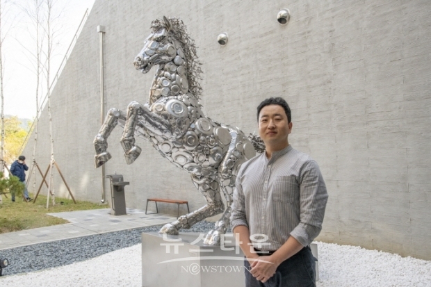 강원디자인진흥원 개원전시(김한정 기자)