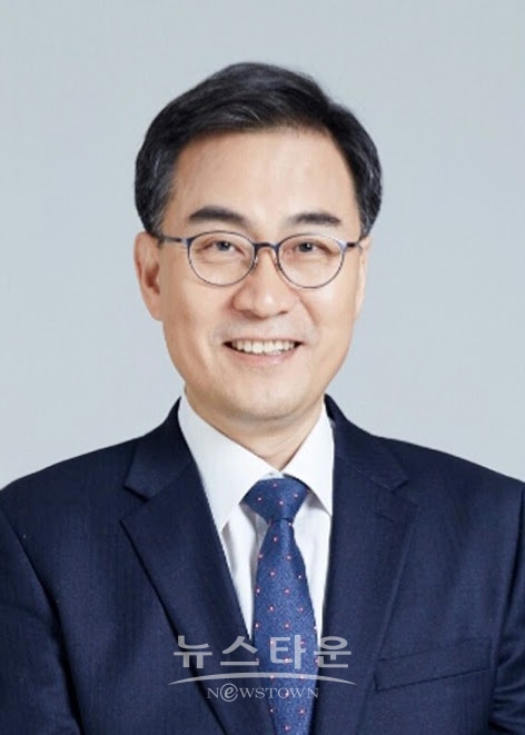 국민의 힘 최형두(마산합포구)의원은 문체부 국감에서 26일 1조8백억 원이 넘는 국가예산이 들어간 문체부의 모태펀드가 여전히 밀실투자는 물론 사후검증도 부실하다고 주장했다(사진-최형두 의원실)