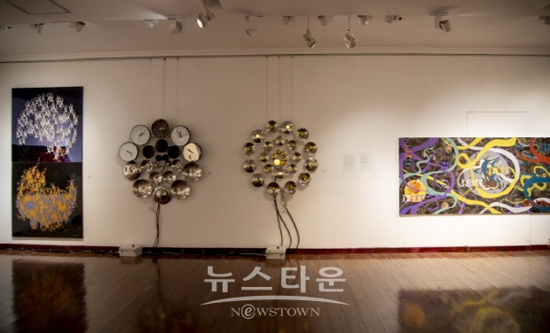 김미영 초대 개인전 ‘반영의 이면-Ask the mirror’(김한정 기자)