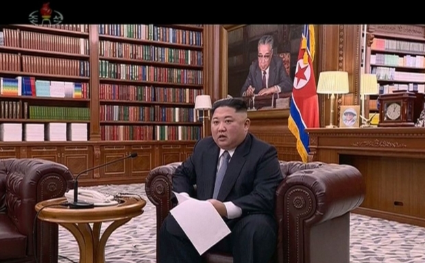 새로운 노선을 내놓아야 할 전당대회를 2021년 1월을 앞두고, 경제 살리기에 국민을 총동원하는 80일 전투를 계속해도 가시적 성과가 나타나지 않는 것에 대한 조바심도 엿보인다.