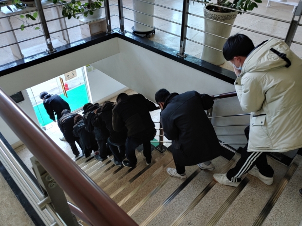 계단대피 훈련 사진