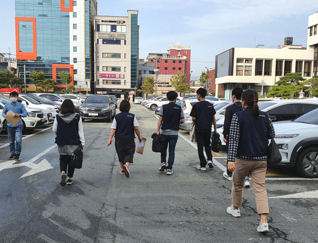 징수과 체납징수기동반(TAX AVENGERS)의 활동 모습