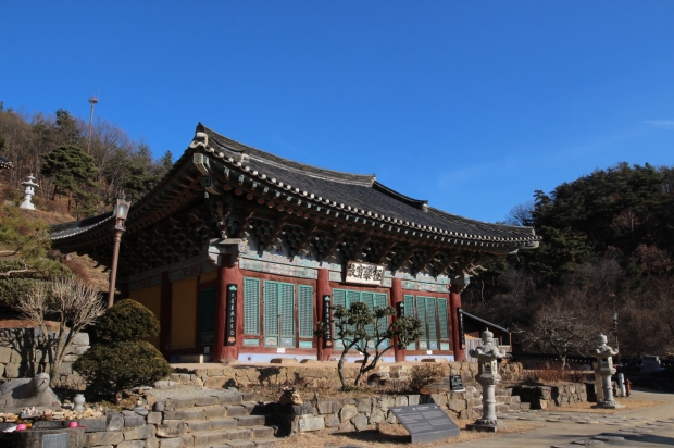 비암사 극락보전