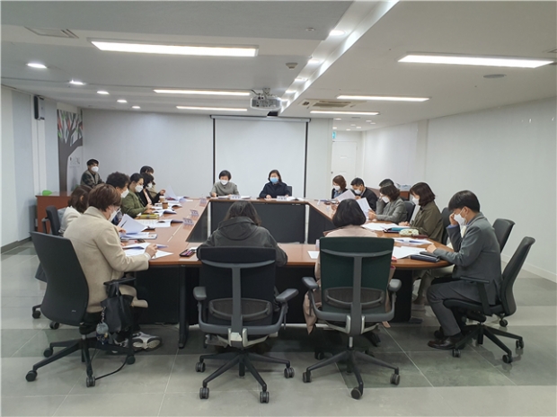 지난 3월 23일 군구 과장 회의 모습
