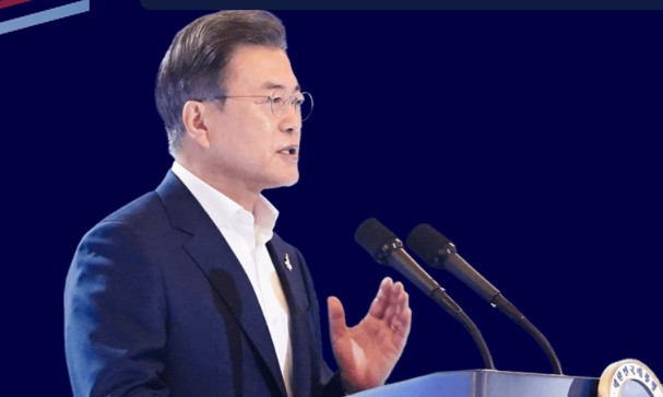 문 대통령은 “코로나 극복, 경제회복, 민생안정, 부동산 부패청산 등 국민의 절실한 요구를 실현하는데 매진하겠다”고 말해 일부에서는 부동산 문제를 포함한 국정 전반에 대한 정책기조가  달라지는 것 아니냐는 조심스러운 관측도 나온다. (사진 : 청와대 홈페이지 부분 캡처)