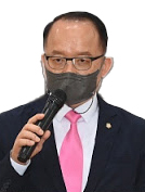 홍경표 윤사모 회장