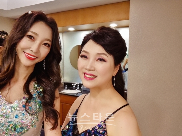 좌측 이선율, 우측 소프라노 백현애