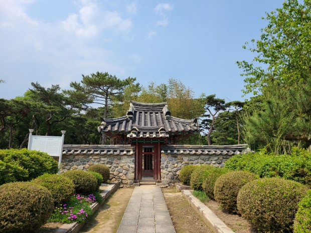경주 숨은 명소 ‘오릉’, 대나무 숲길 정비로 새 단장(알영정)