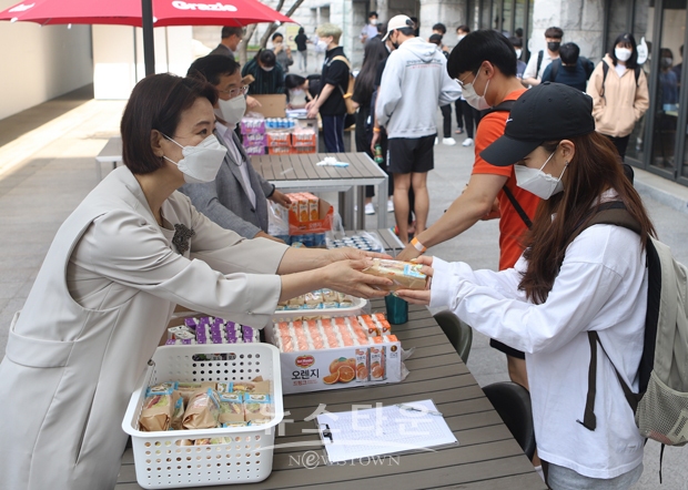 제자사랑 샌드위치 나눔 행사