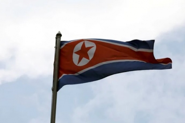 조선중앙통신은 김정은이 앞서 지난 8일 정권수립 73주년 경축행사에 참가한 노력혁신자와 공로자들과 함께 하는 연회에 참석했다고 전했다.(사진 : 유튜브)