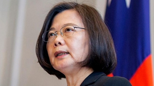 2021년 대만 국방예산 3618억 대만 달러(약 15조 3,692억 원)로 1조 3553억 위안(약 249조 8,631억  원)인 중국의 약 16분의 1에 불과하다. 과거 5년간의 증가율은 대만(특별 예산 제외)은 13%였지만, 중국은30%였다.(사진 : 유튜브 캡처)