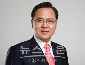 이명수 국회의원(국민의힘, 충남 아산시 갑)