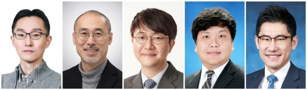 ▲ ‘2021 애뉴얼 포럼’에 참석하는 교수진(왼쪽부터 서울대 김지훈 교수, 고려대 안지훈 교수, 포스텍 이장식 교수, 카이스트 황성주 교수, 서울대 박정원 교수)