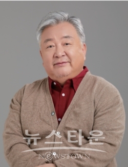 배우 이창직