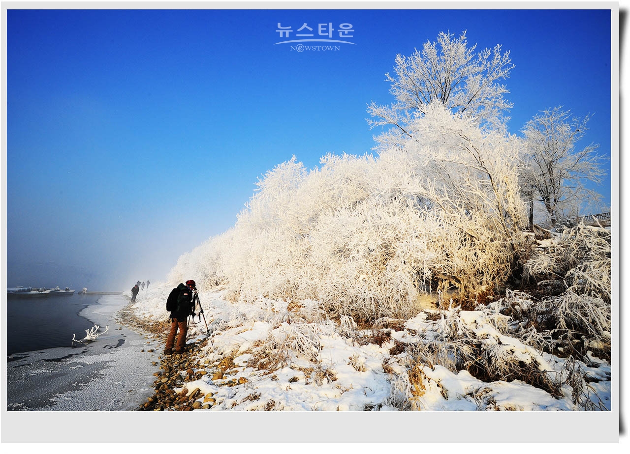 여주 신륵사와 한강의 겨울풍경