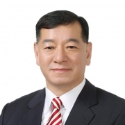 최원철 위원장
