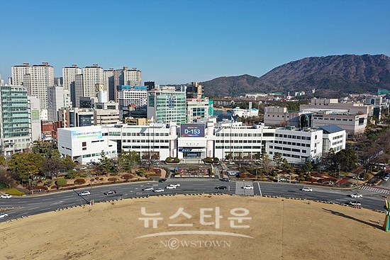 창원시는 한시적으로 자원봉사자증 발급 기준을 완화한다