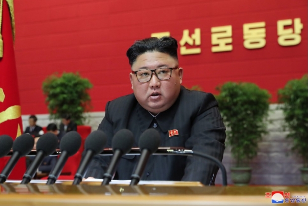 북한은 무기 프로그램을 둘러싼 제재와 자연재해, 신종 코로나 바이러스 대책 등으로 심각한 경제적 곤경에 직면하고 있다. / 사진 : 유튜브 캡처