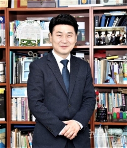 김원기 의정부시장 예비후보는 26일 "시민들로부터 사랑을 받고 있는 의정부시 도서관 정책을 이어 받아 '도서관의 도시'를 만들겠다" 라고 밝혔다. /김원기 후보 선거캠프