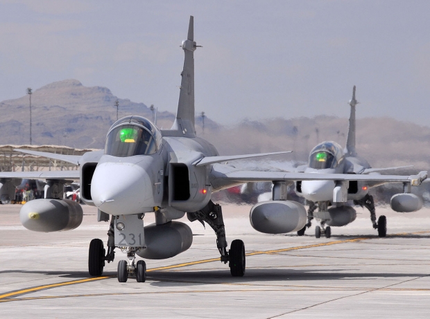 스웨덴의 다목적 전투기 사브JAS39 그리펜 (The Swedish multirole fighter, the Saab JAS 39 Gripen.) 사진 : 위키피디아