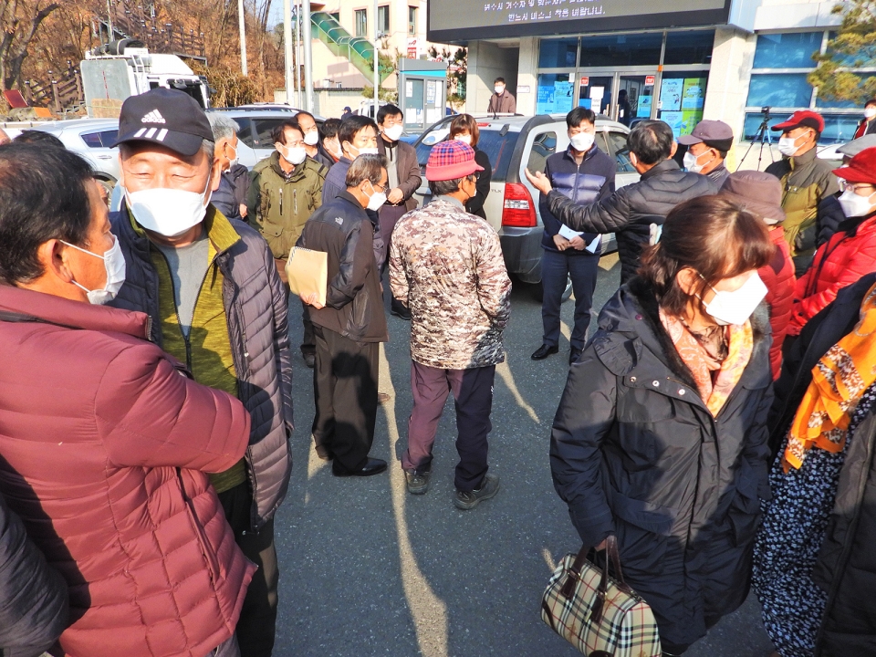 2021년 12월 23일 귀래면사무소에서 사업설명회 사진