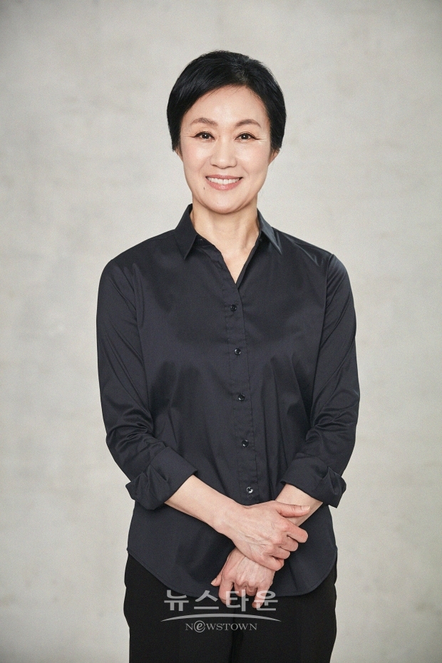 무대와 영상을 넘나드는 배우 전국향, 서울연극제 연극 ‘7분’ 연기상 수상